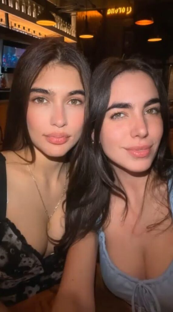 Dua Lupita Besos