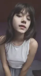 Lizy Desnudandose
