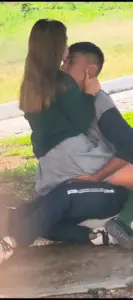 Alumnos Cogiendo en la Calle