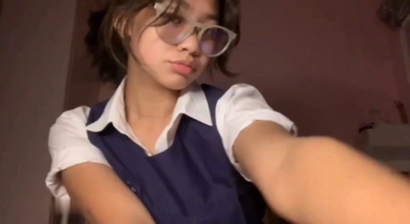 Nena Colegiala Masturbandose